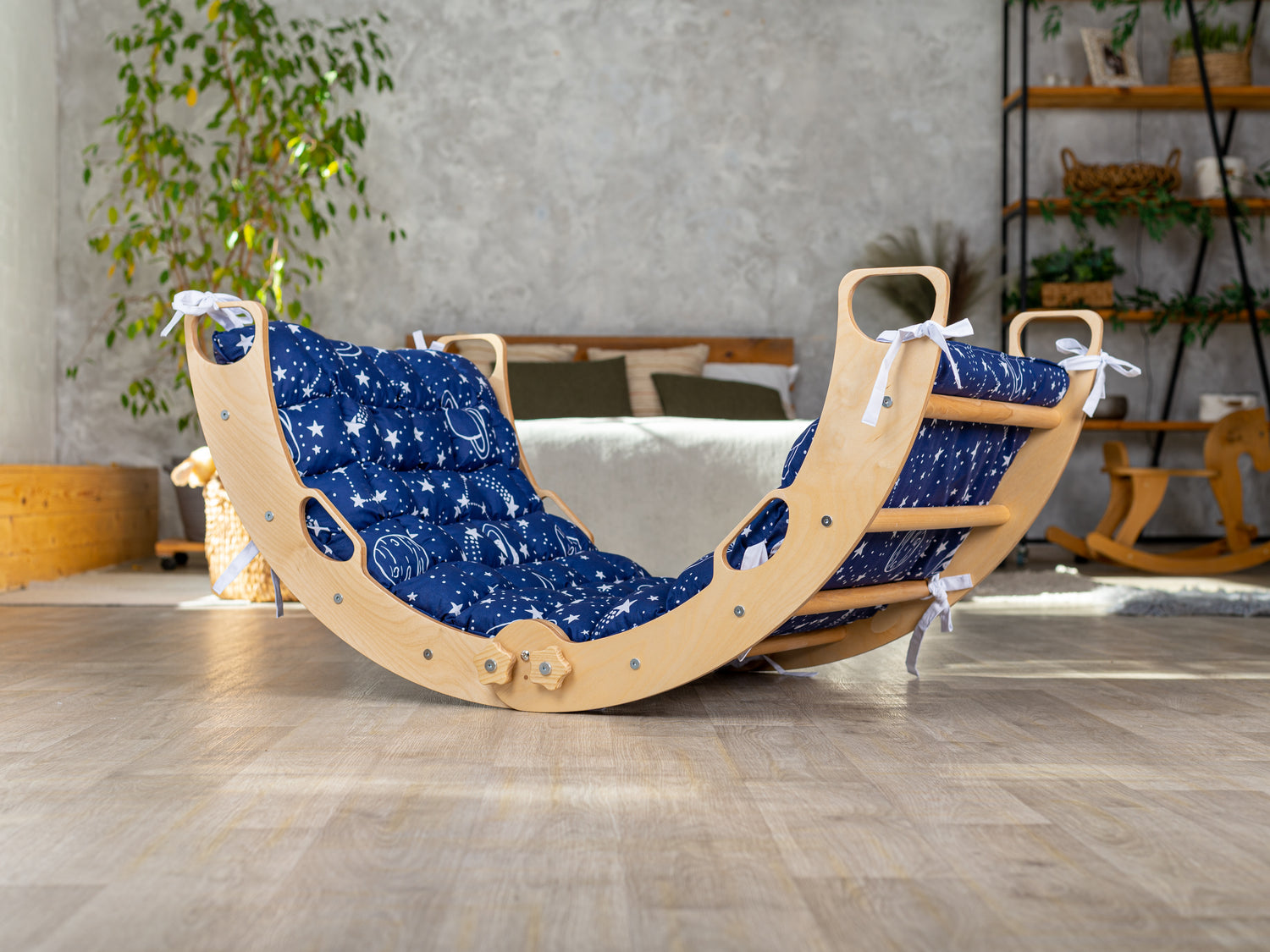 Climbing arch/rocker