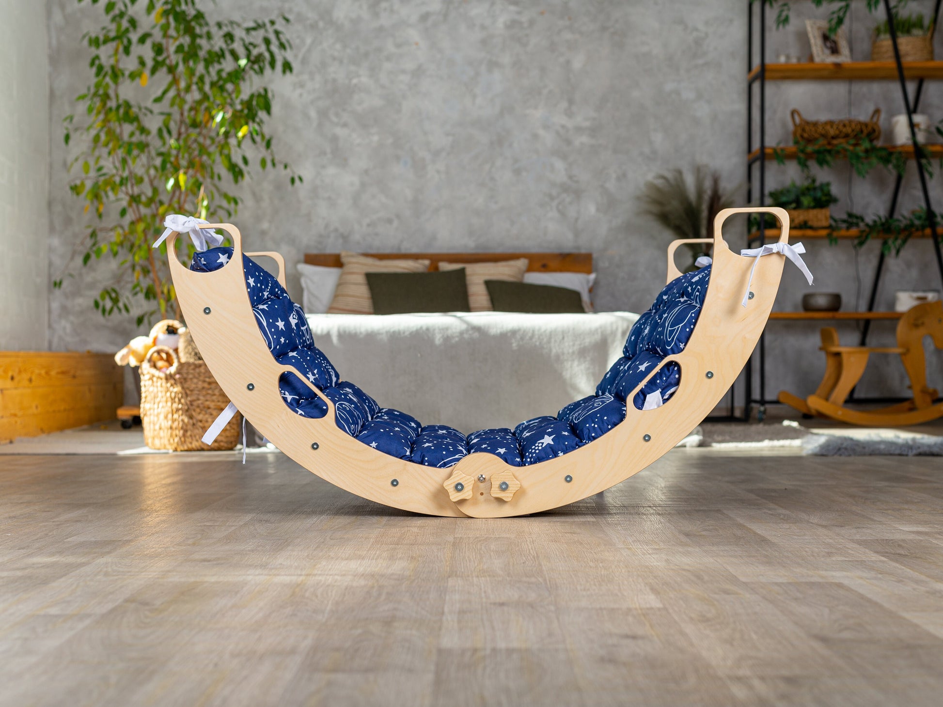 Large Arch with Pillow – Woodandroom