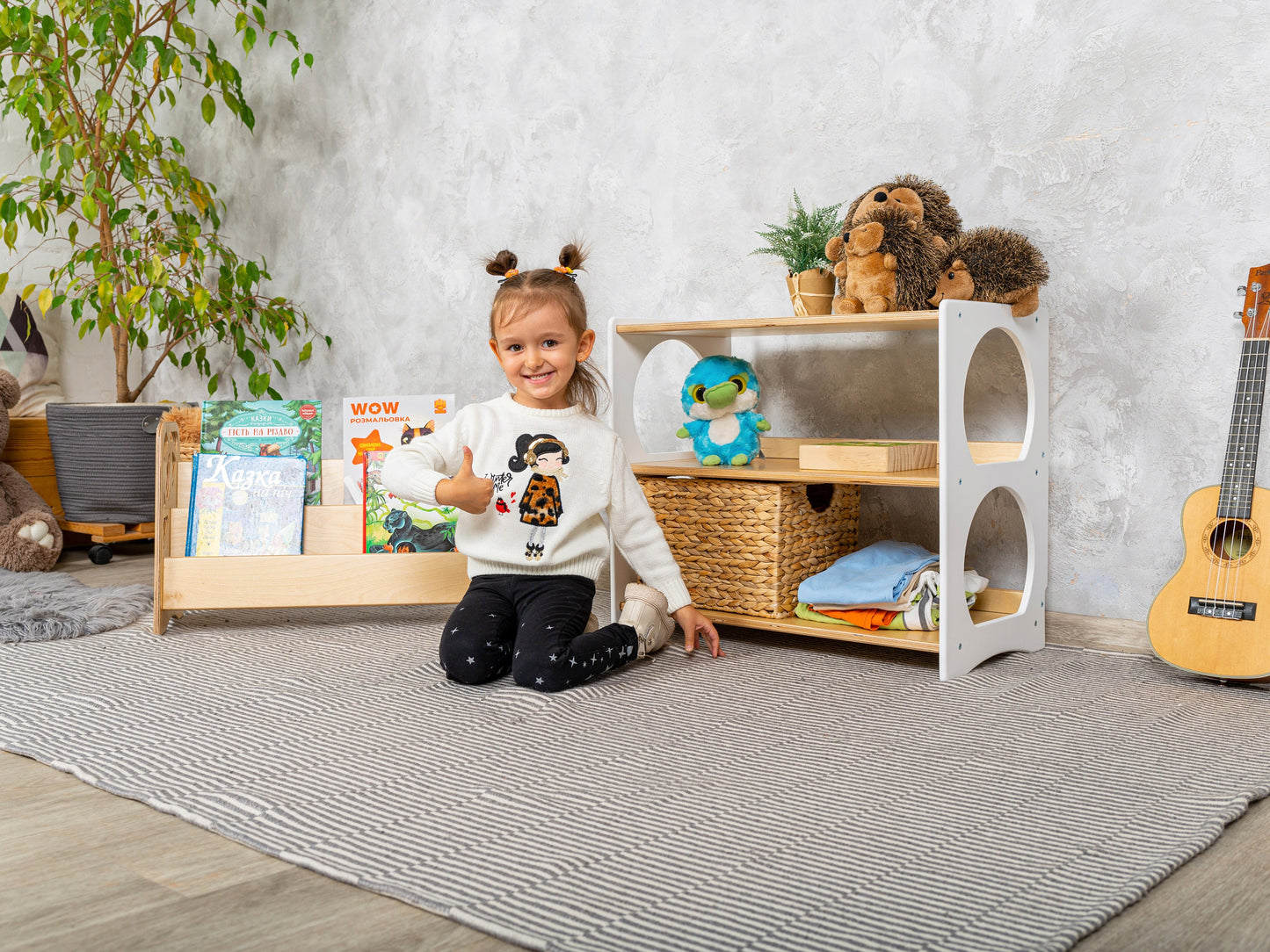 Montessori open shelf, toddler bookshelf