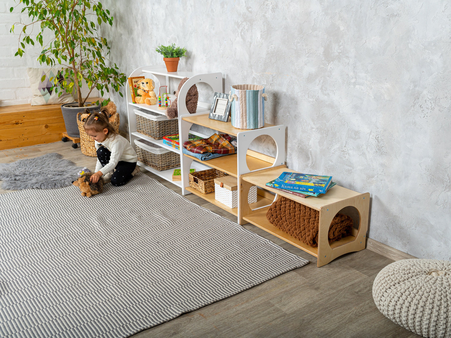 Montessori open shelf, toddler bookshelf