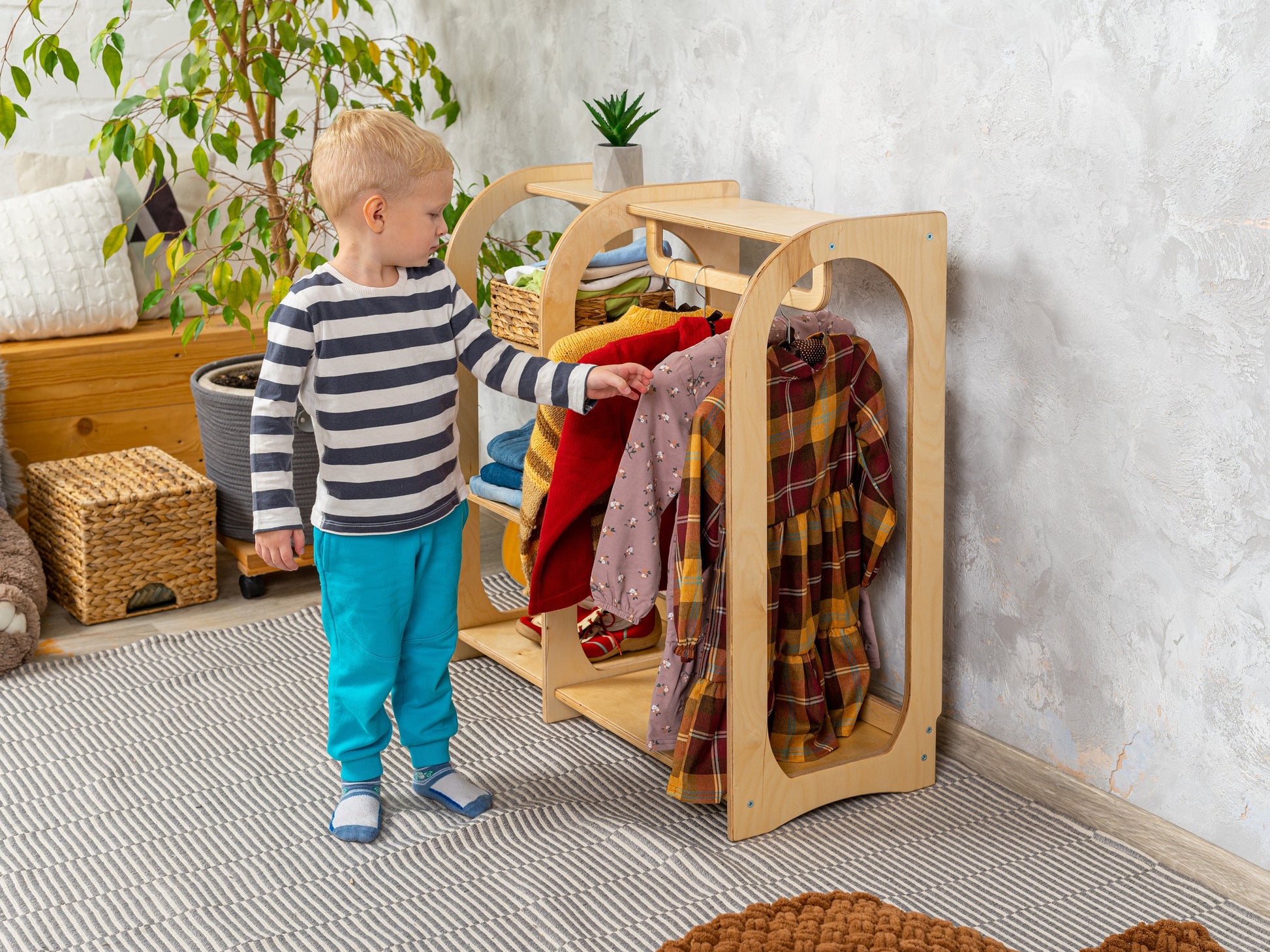 Montessori clothing rack, Children wardrobe Climbambino