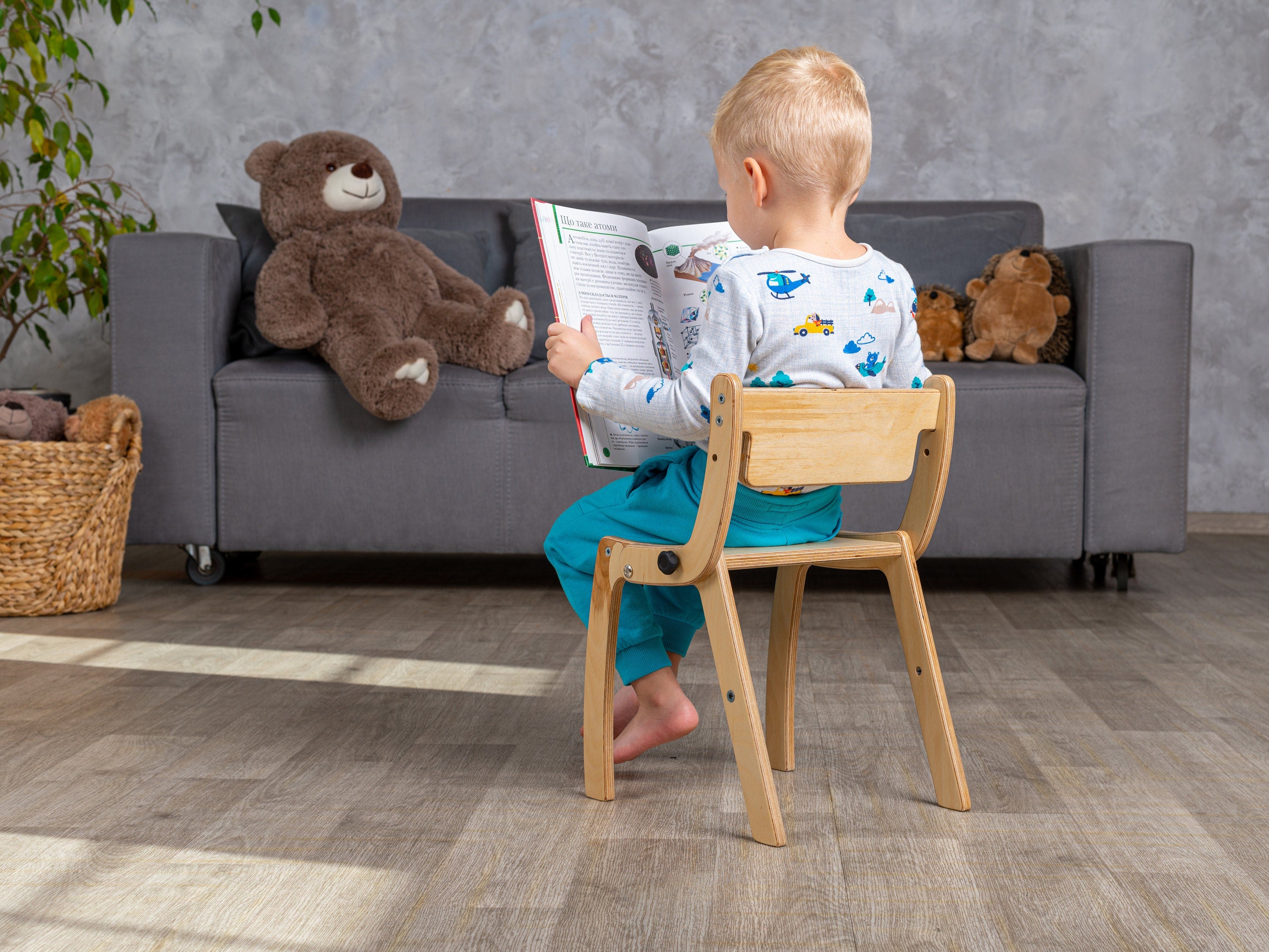 Step stool best sale chair for toddlers